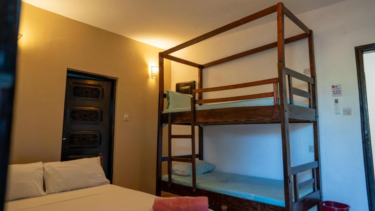Tulia House Backpackers Vandrerhjem Mombasa Eksteriør bilde