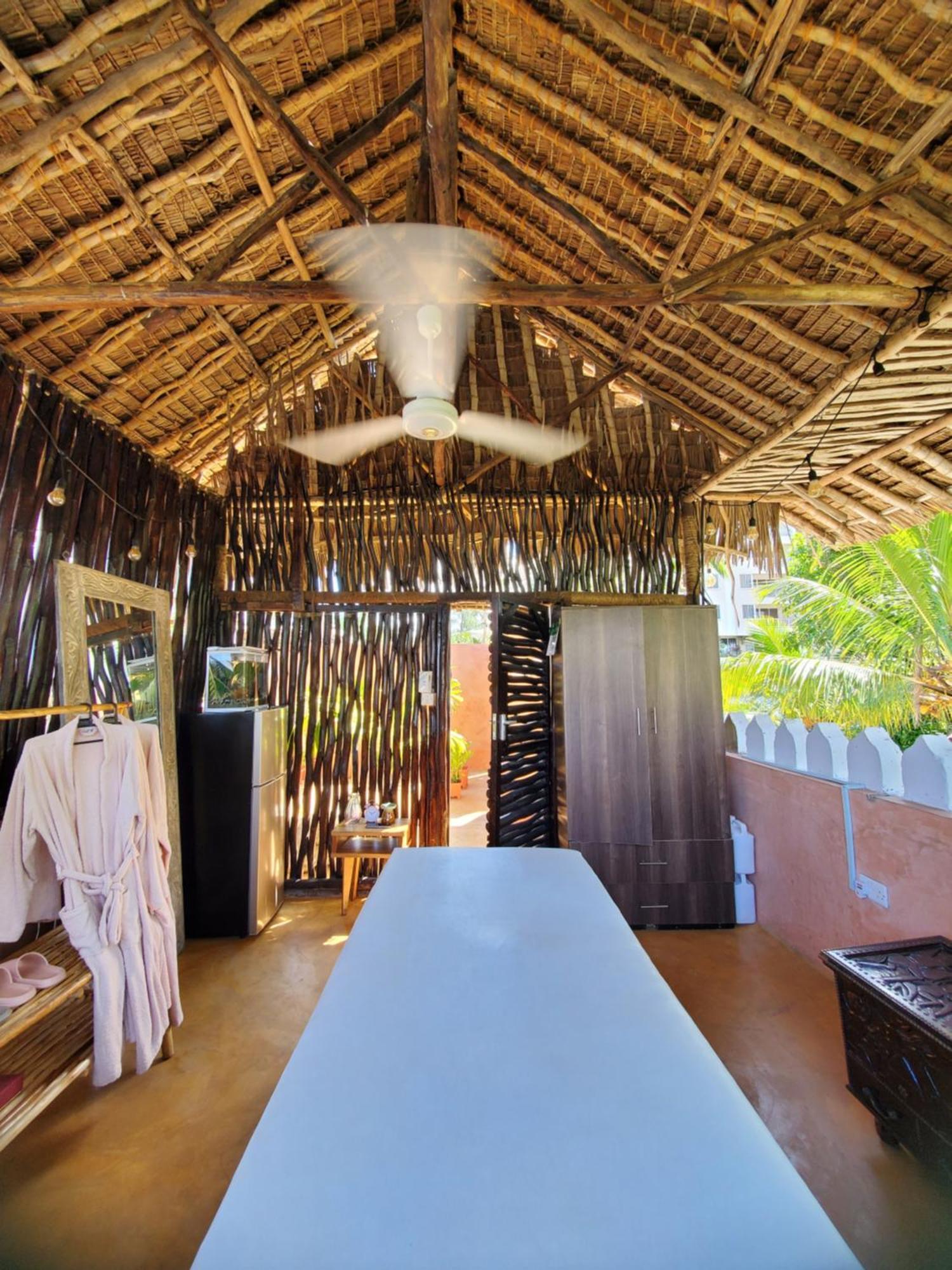 Tulia House Backpackers Vandrerhjem Mombasa Eksteriør bilde